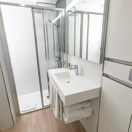 Luxury Boutique In Torres Del Sol *