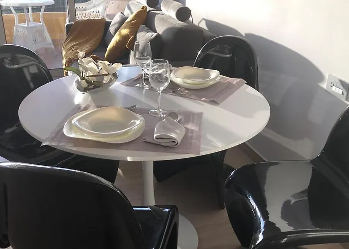 Luxury Boutique In Torres Del Sol *