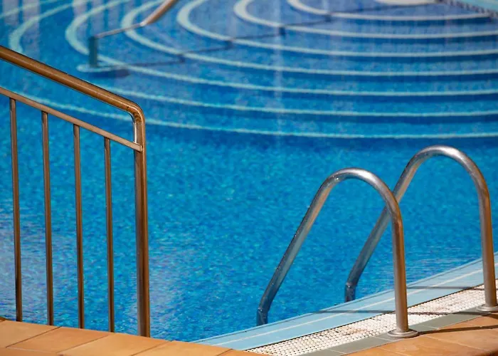 Luxury Boutique In Torres Del Sol Lägenhet *